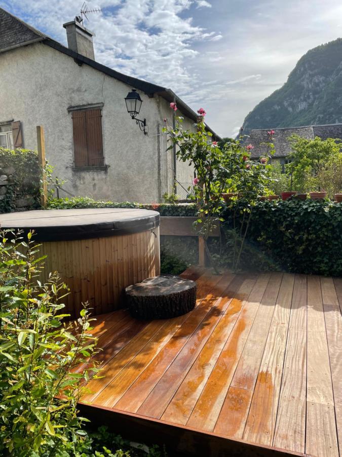 Le Monrepos Avec Jacuzzi Nordique Apartamento Bielle Exterior foto